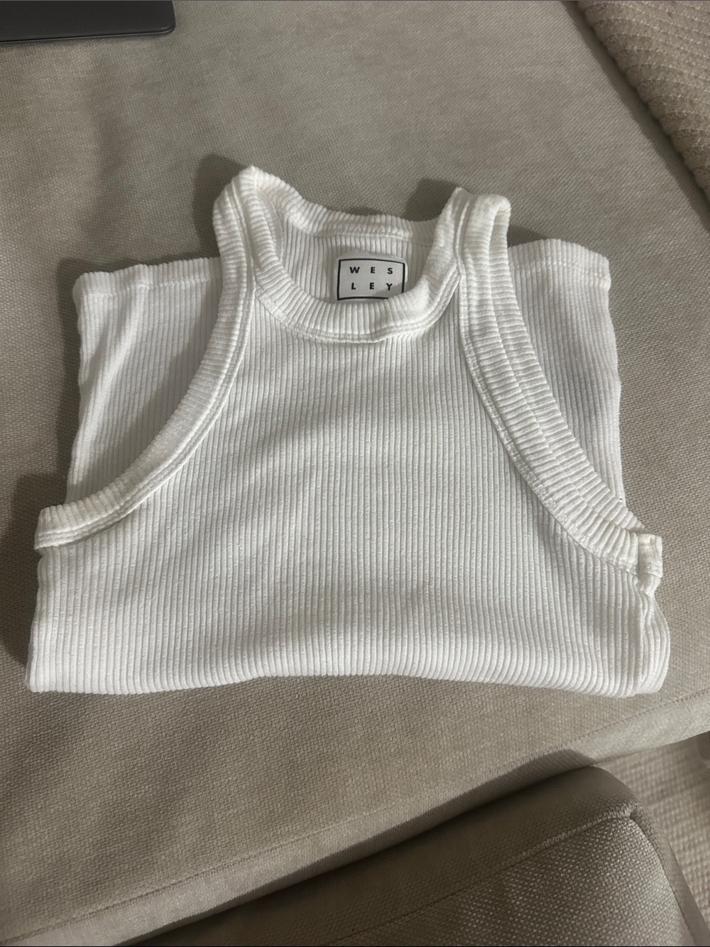 WESLEY Rivington Ribbed Tank White - Picture 3 of 3